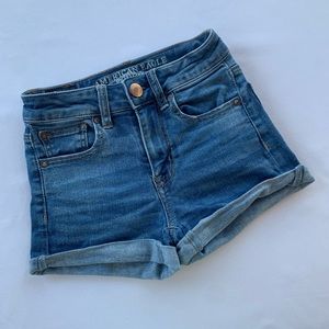 American Eagle Jean Shorts-Medium Wash- Size 00